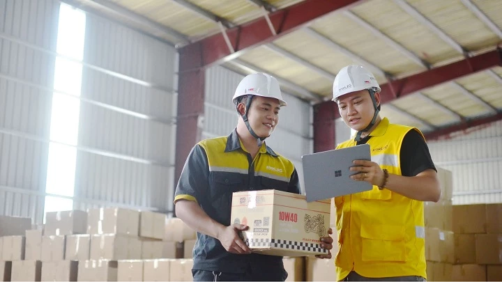 vận chuyển hàng hóa đường hàng không