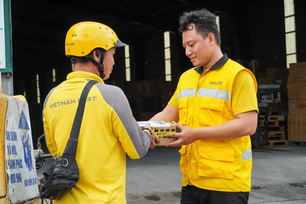 ai nên sử dụng giao hàng chặng cuối