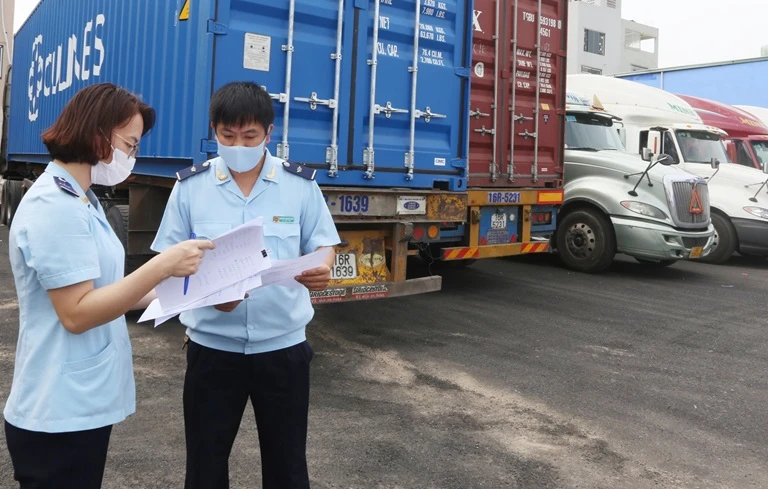 Giải pháp giúp doanh nghiệp miền Trung tối ưu thủ tục hải quan nhập hàng LCL Trung Quốc