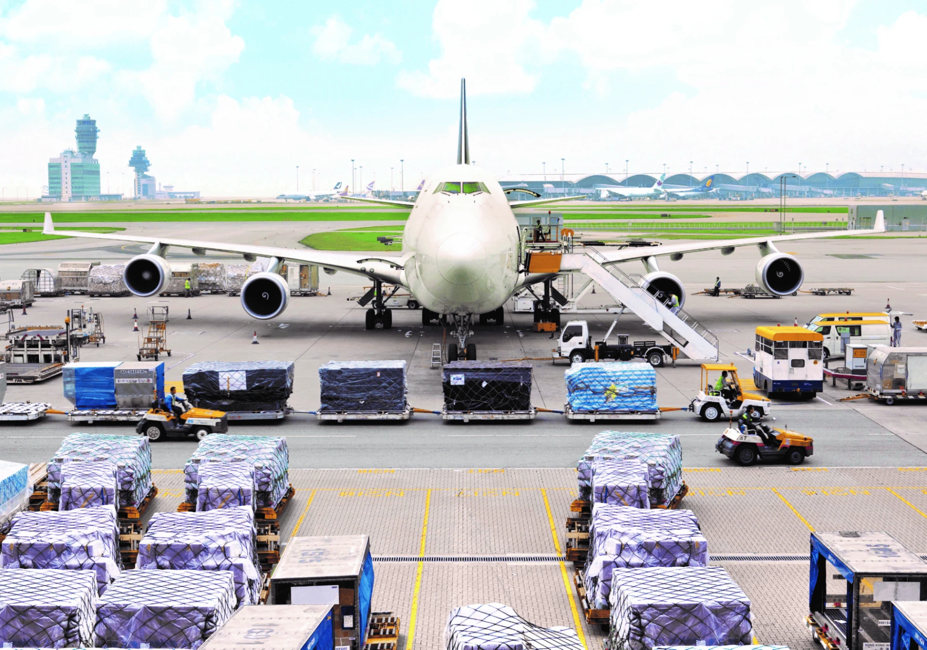 Doanh nghiệp có kế hoạch nhập hàng thường xuyên, Consol Air Import giúp ổn định chi phí ra sao?